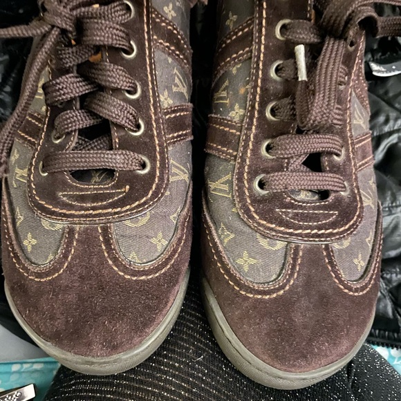 Authentic LV’s - Picture 8 of 8